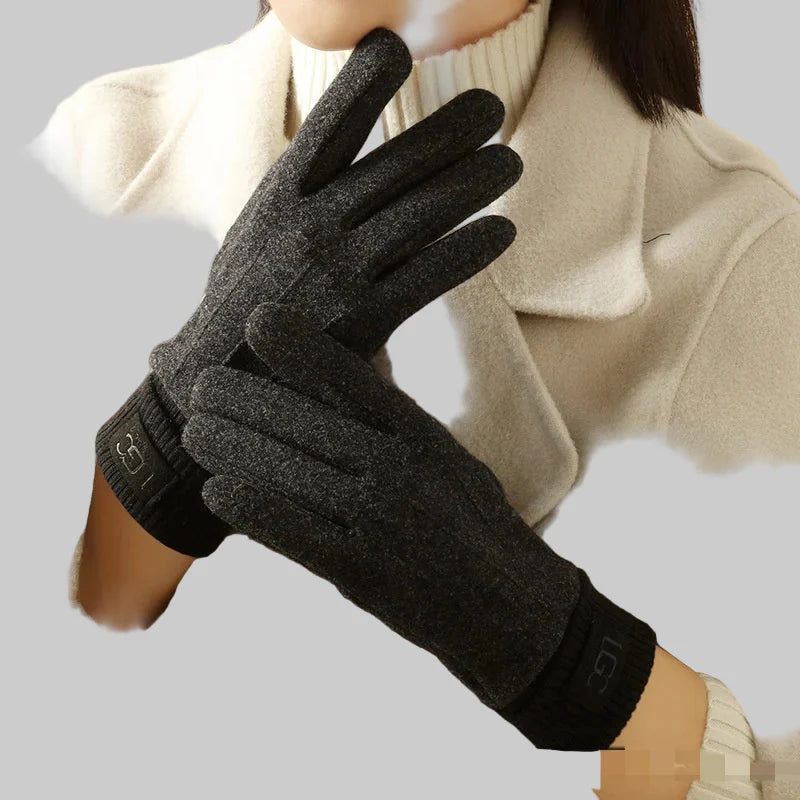 Elena – Touchscreen-Handschuhe für Damen aus Kaschmirmischung in Beige – Ansicht 8