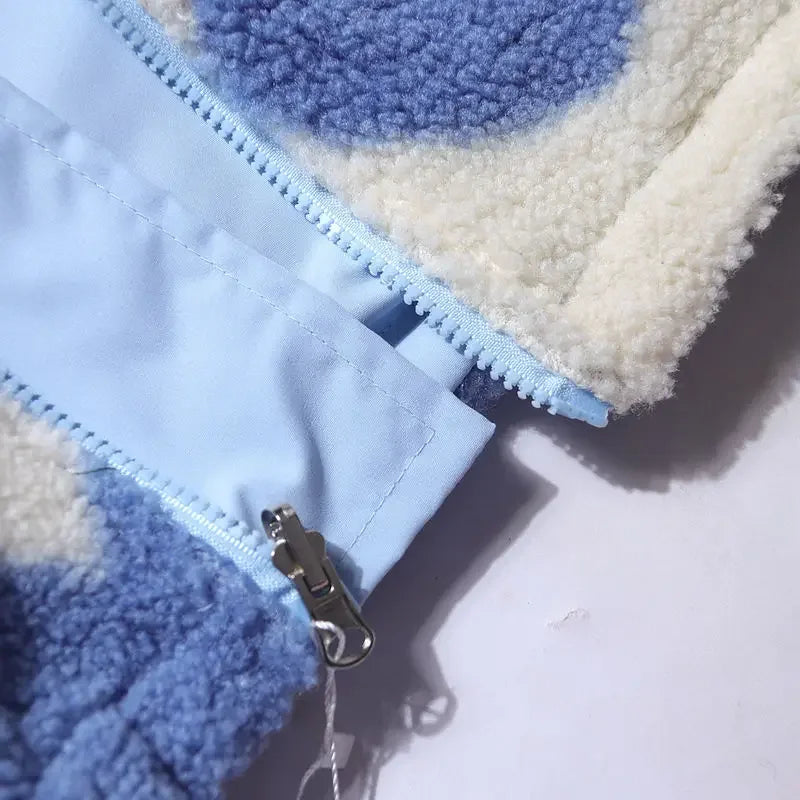 Alveena – Wendbare Damenjacke mit Herzmotiv – Ansicht 13