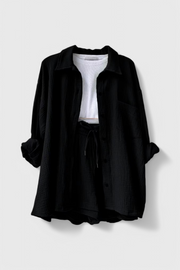 Xenia – Lockeres Damen-Set mit Kragentop und Shorts – Ansicht 4