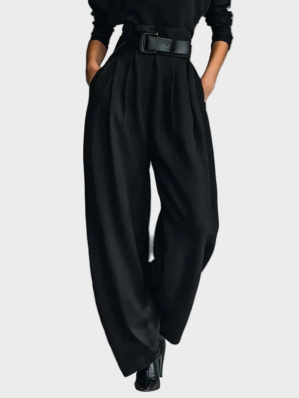 Amara – Schwarzes Damen-Set mit Rollkragenbluse und gerader Hose – Ansicht 4