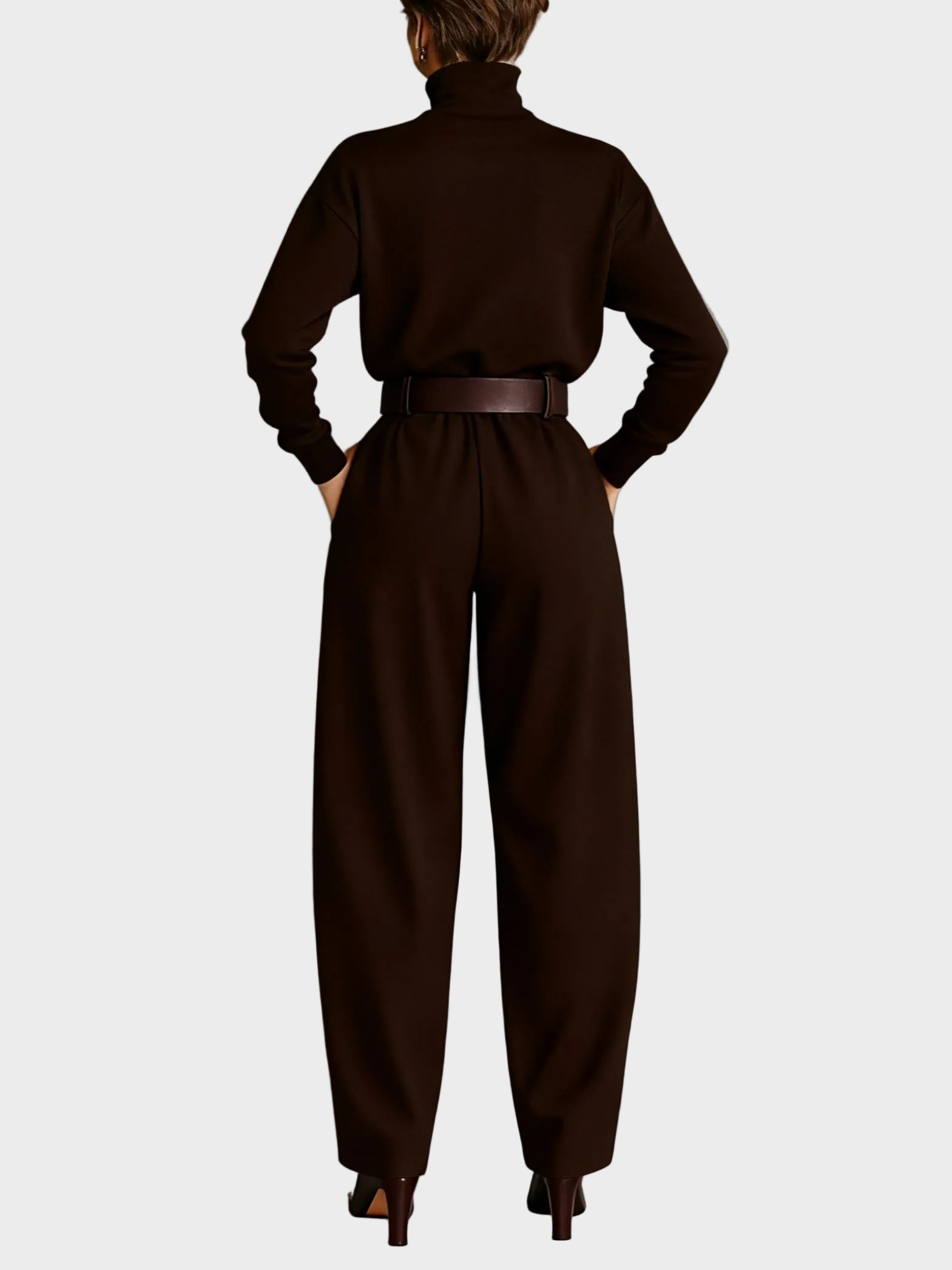 Amara – Schwarzes Damen-Set mit Rollkragenbluse und gerader Hose – Ansicht 6