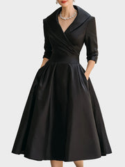Bella – Satin-Midikleid mit drapiertem Kragen im Retro-Stil
