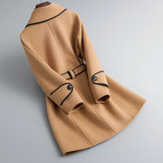 Marlise – Lehmfarbener Woll-Trenchcoat für Damen mit Gürtel – Ansicht 5