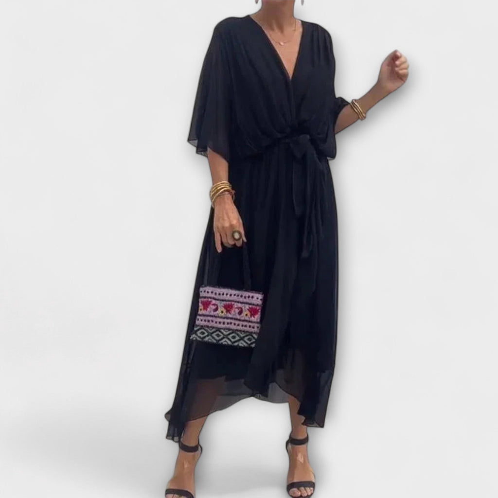 Amoura — Chiffonkleid mit V-Ausschnitt