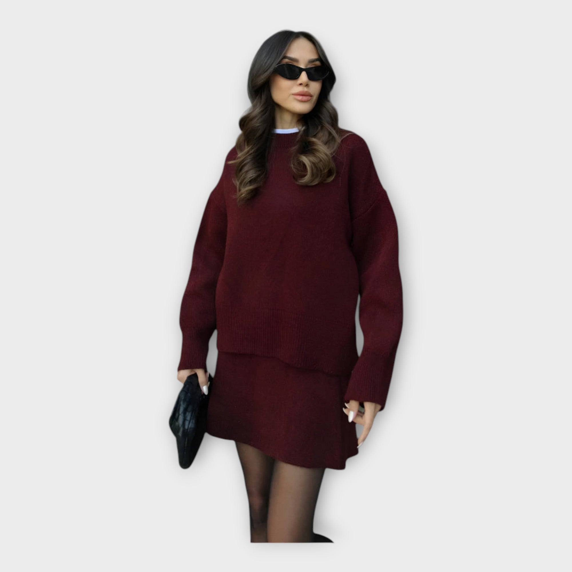 Strickbluse und Rock-Set mit moderner Linienführung