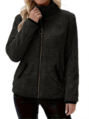 Liora – Figurbetonte Fleecejacke für Damen mit weichem Samtfutter – Ansicht 3