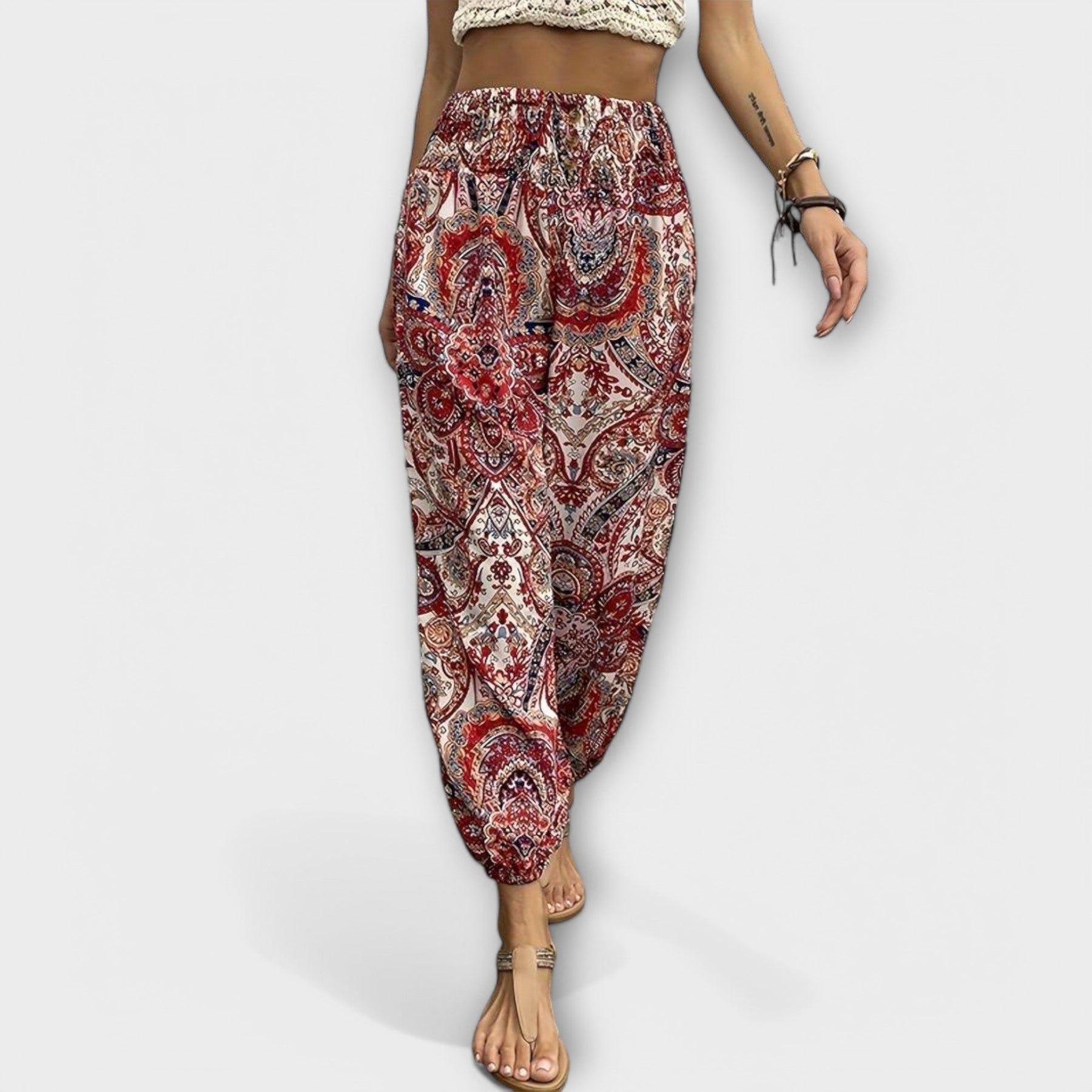 Scarlett – Folklore-Hose für Damen mit Ethnomuster – Ansicht 11