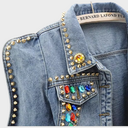 Alison – Kurze Jeansjacke für Damen mit 3D-Steindetails – Ansicht 4