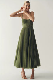 Olivia – Damenkleid mit Herzausschnitt und offenem Rücken