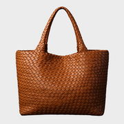 Lana – Handgefertigte Schultertasche aus gestricktem Leder