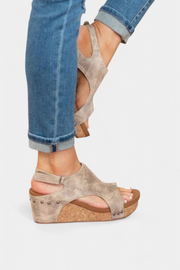 Orthopädische Damen-Keilsandalen Svenja mit Korkfußbett – Ansicht 8