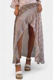 Ruth – Langes florales Kleid für Damen mit 3/4-Ärmeln und Rüschen – Ansicht 3