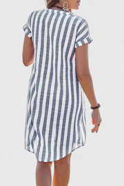 Sandrine – Leinen-Hemdblusenkleid für Damen mit Streifen und Knöpfen – Ansicht 4