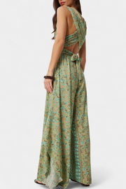 Leandra – Wickel-Jumpsuit für Damen mit Blumenmuster in Grün