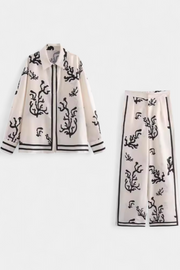 Damen-Set Nazaret mit weiter Hose und künstlerischem Print – Ansicht 7
