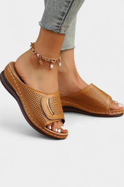 Orthopädische Damen-Sandalen Itziar mit perforiertem Design – Ansicht 7