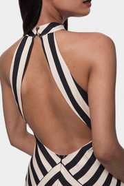 Crispina – Gestreiftes Maxikleid für Damen mit Neckholder-Ausschnitt – Ansicht 4