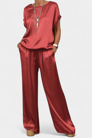 Frühlingshaftes Damen-Set Blasa mit fließender Bluse und weiter Hose – Ansicht 6