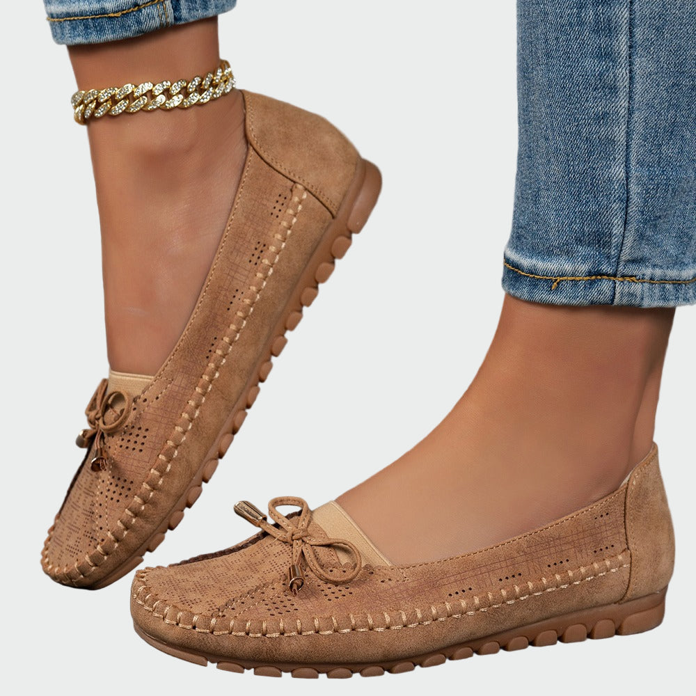 Bequeme Slipper mit orthopädischen Sohlen