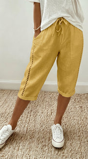 Heidi | Capri-Hose mit Spitzendetails