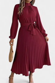Theresa – Damenkleid mit hohem Kragen und plissiertem Gürtel – Ansicht 10