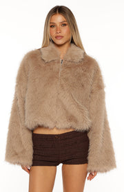 Nero – Hellbraune Damen-Kunstpelzjacke – Ansicht 5