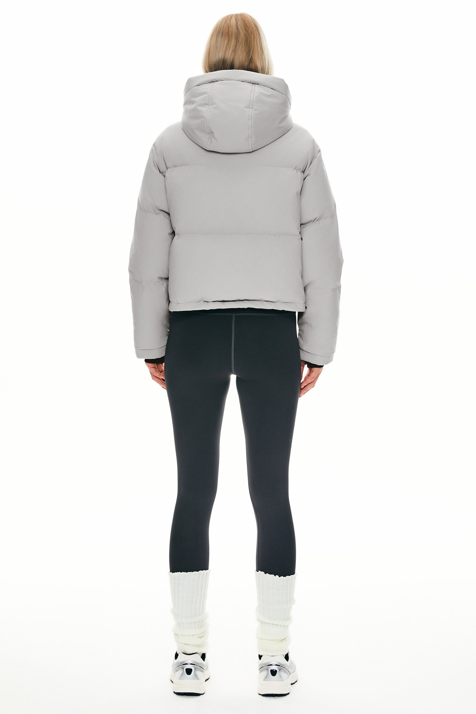 Camara – Kurze gesteppte Damen-Winterjacke mit Kapuze – Ansicht 20