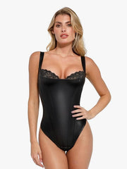 Damen-Body aus Kunstleder mit Balconette-Spitze