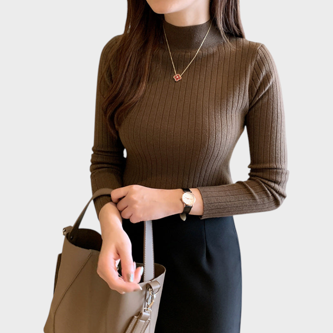 Gretchen | Schmal geschnittenes Stricktop mit halbem Rollkragen