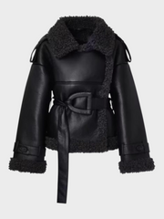 Jade – Modische Damenjacke mit Taillenakzent – Ansicht 2