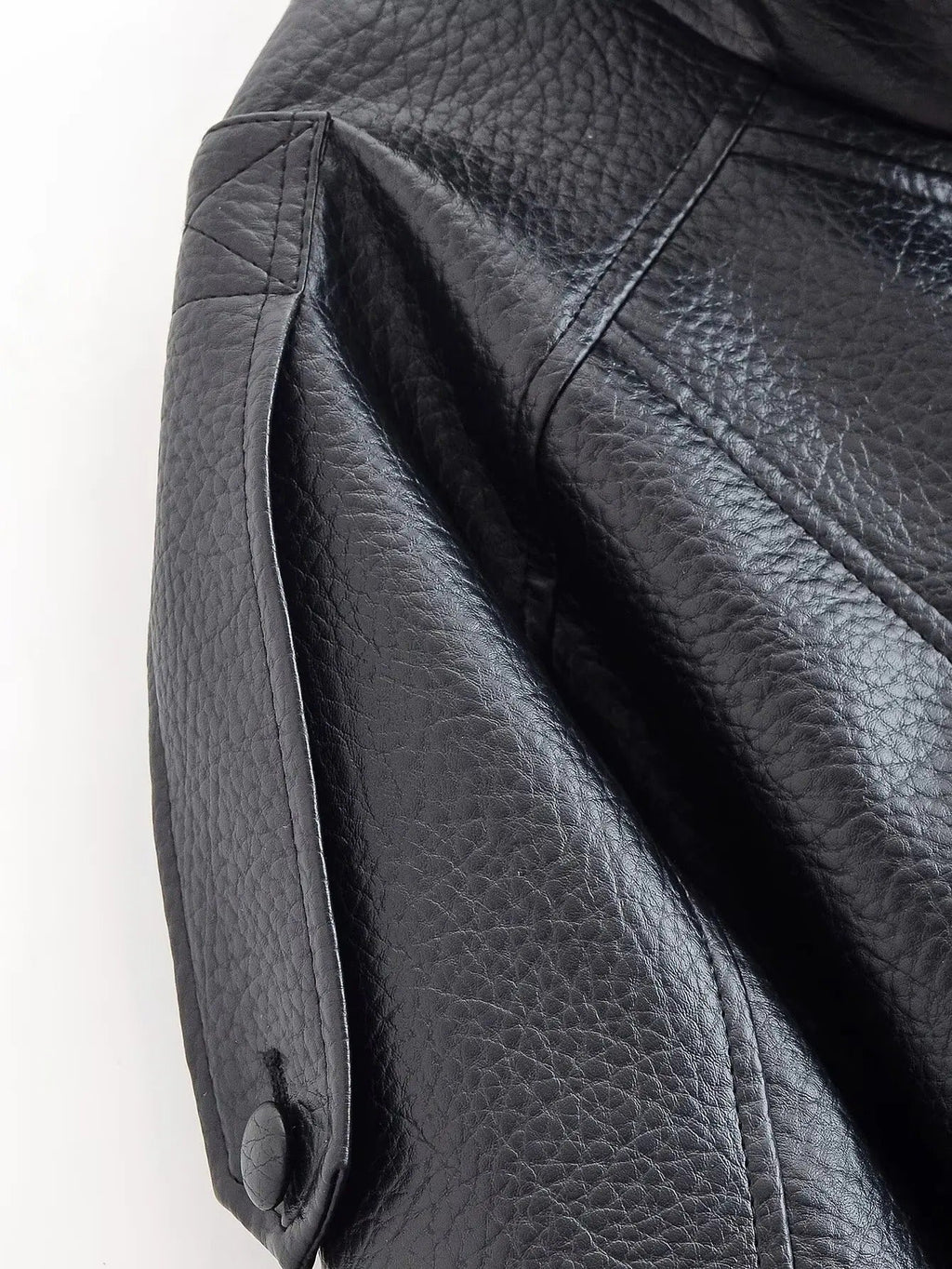 Carla Asymmetrische Lederjacke