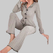 Pyjama-Set für Damen aus Rippstrick mit Reverskragen und Schleifen – Ansicht 6