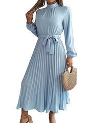 Sorayae – Elegantes plissiertes Maxikleid