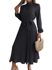 Sorayae – Elegantes plissiertes Maxikleid